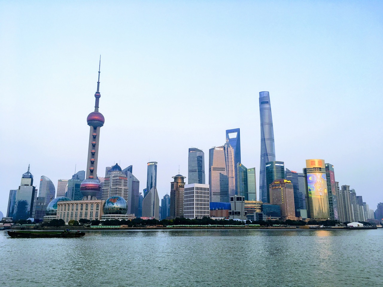 探索命运之轮的秘密，澳门今晚最准一肖预测揭秘（附详细分析）